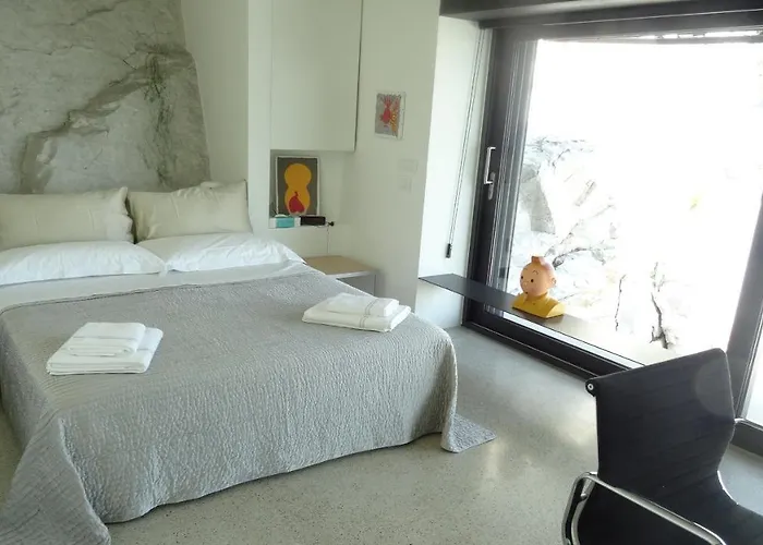 Farfalla & - The World Unique With An Openable Roof