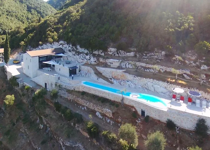 Farfalla & - The World Unique With An Openable Roof ヴィラ ルッカ