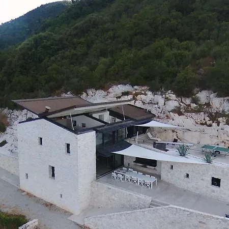 Vila Farfalla & - The World Unique With An Openable Roof *